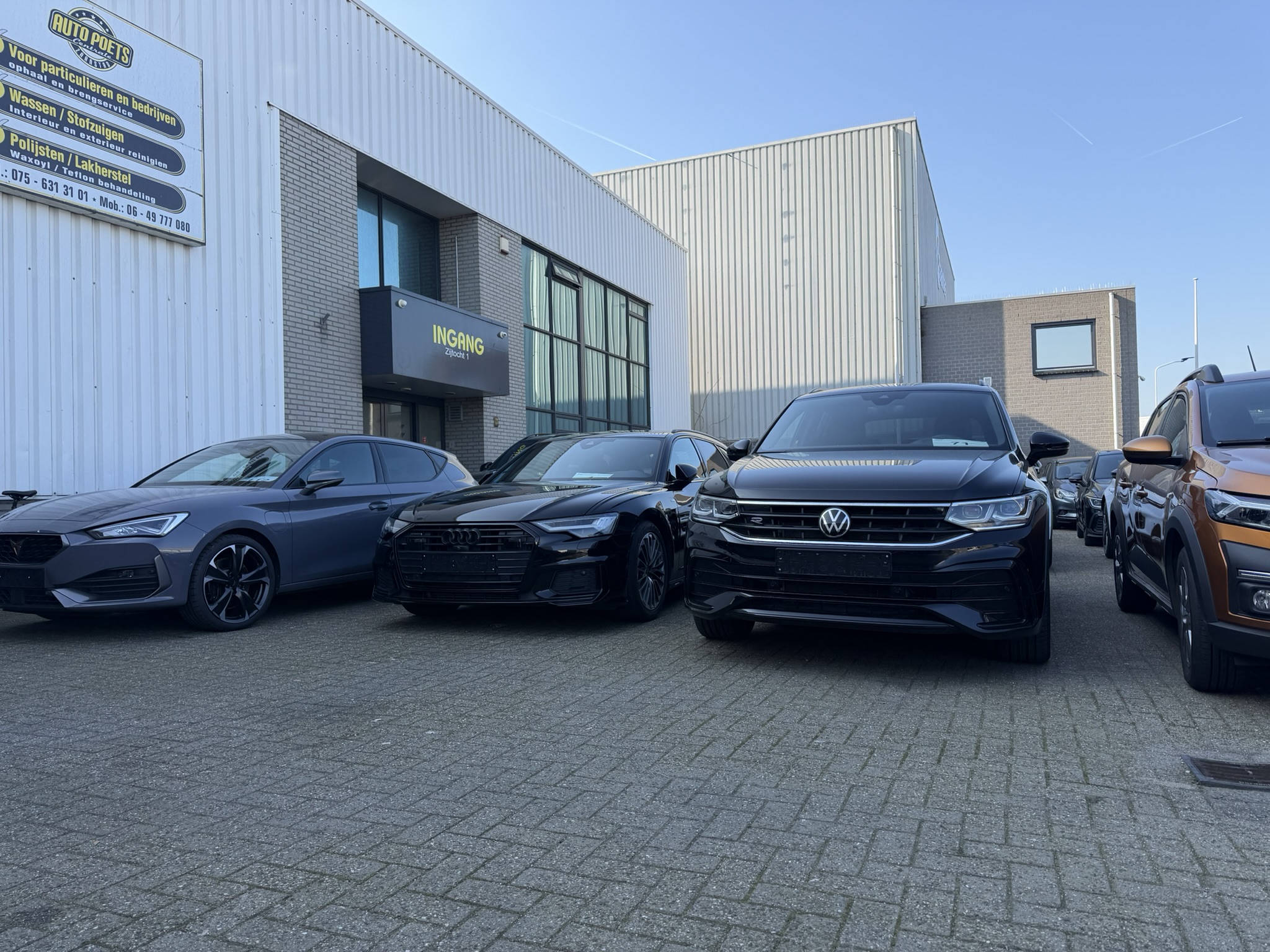 Auto Poets Centrale Zaanstad studio en detailing werkzaamheden